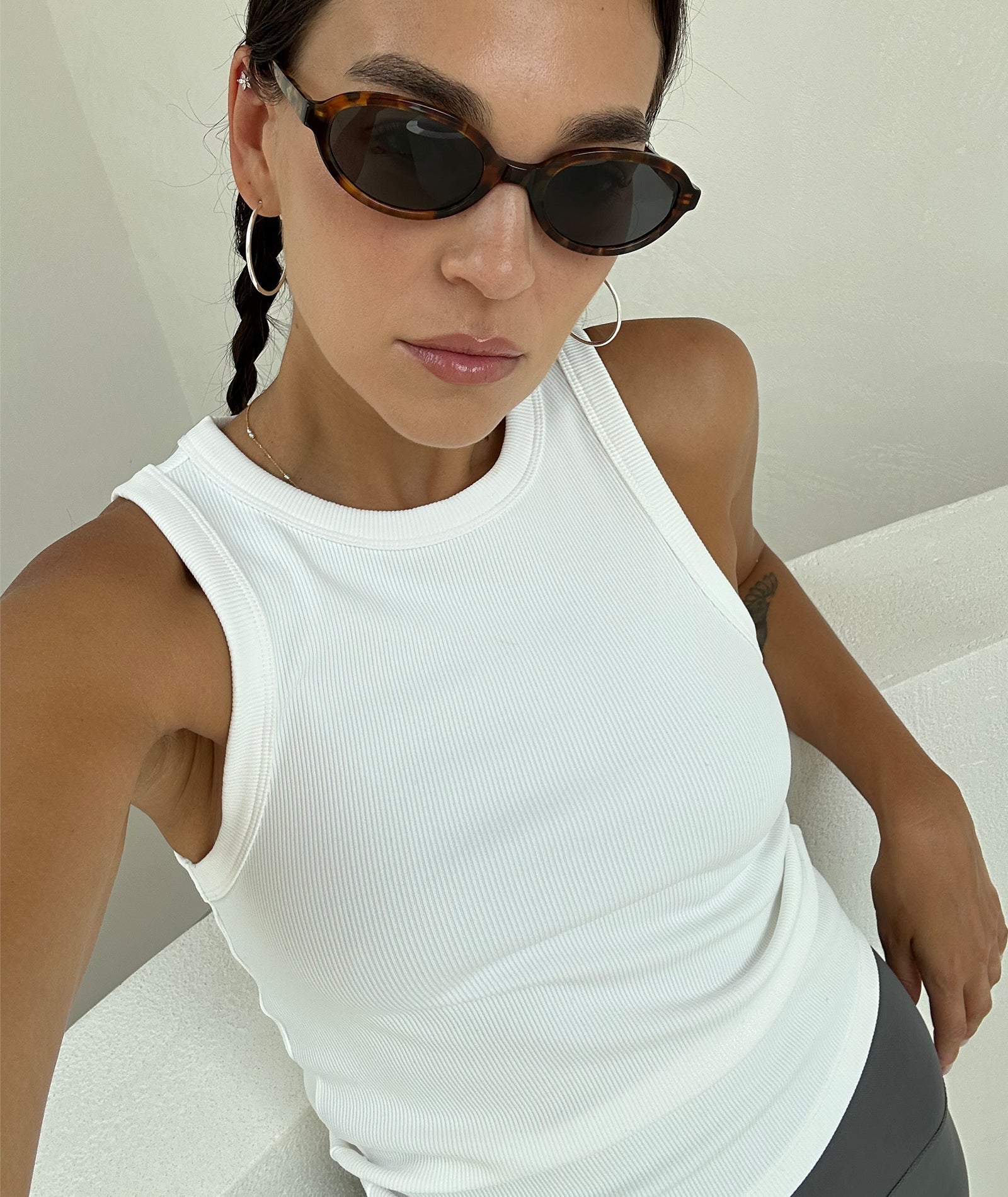 VEHLA RIBBED TANK - SNOW - Ribbed Atlet - stre