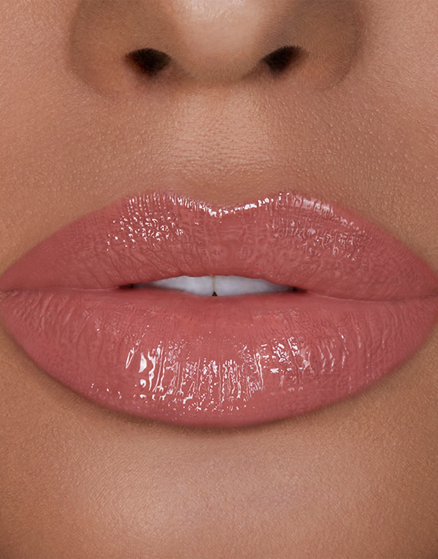 Hourglass Unreal™ High Shine Volumizing - Lip Gloss - stre