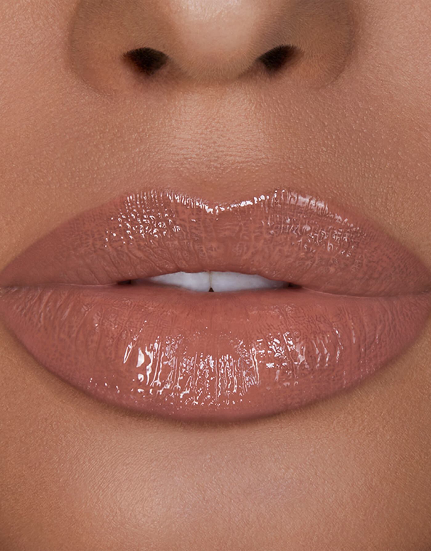 Hourglass Unreal™ High Shine Volumizing - Lip Gloss - stre