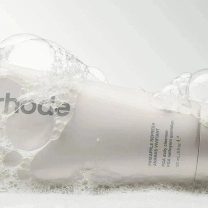 Rhode Pineapple Refresh Yüz Temizleyici - stre