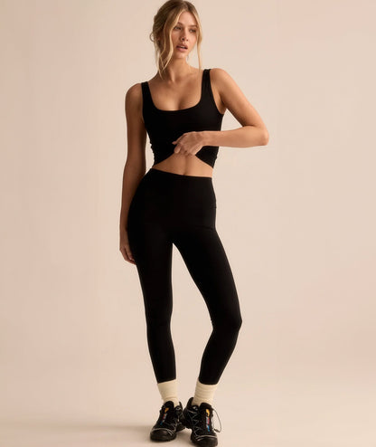 VEHLA CROPPED TANK - BLACK - Crop Atlet - stre