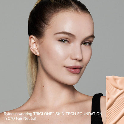 Haus Labs Triclone™ Skin Tech Medium Coverage Foundation - Fondöten - stre