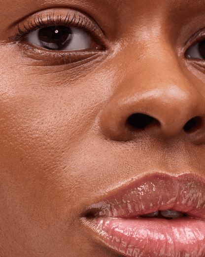 Glossier Lip Gloss - Dudak Parlatıcı - stre