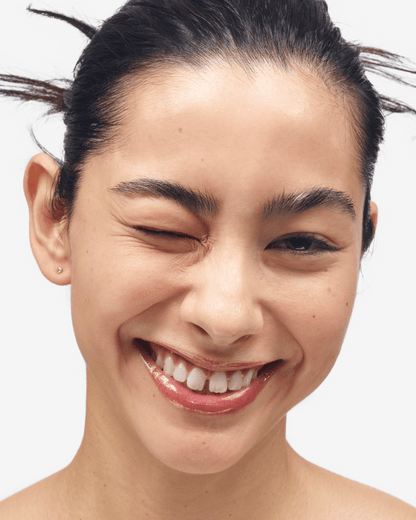 Glossier Lip Gloss - Dudak Parlatıcı - stre