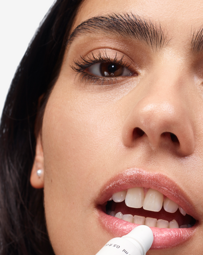 Glossier Balm Dotcom - Lip Balm - stre