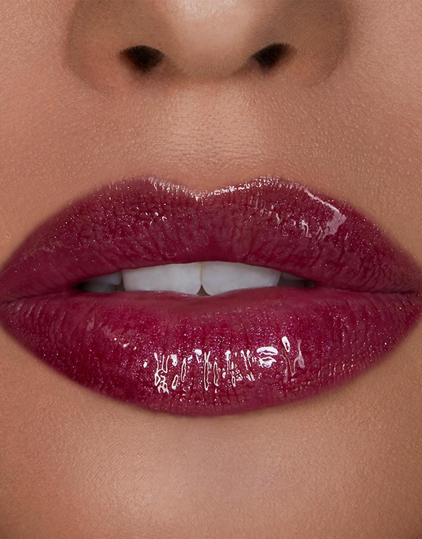 Hourglass Unreal™ High Shine Volumizing -  Lip Gloss - stre